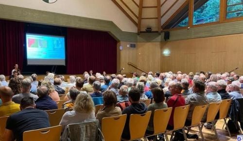 Informationsveranstaltung zum Thema Windkraft am 02.08.2023 im Haus des Gastes Informationsveranstaltung zum Thema Windkraft am 02.08.2023 im Haus des Gastes